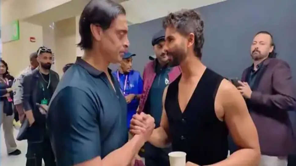 Shahid Kapoor meets Rawalpindi Express Shoaib Akhtar at ILT20 opening In UAE, Video goes viral